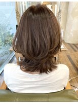 大人くびれ（マッシュくびれヘアメルティカラー