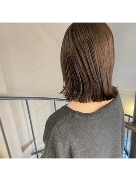 フォルメージ(formage) ミディアムボブ