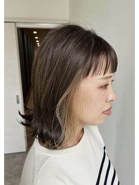 ビスポーク(BESPOKE) 20代30代40代大人インナーカラー耳掛け切りっぱなし大人ボブ