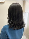 暗髪ネイビーアッシュ