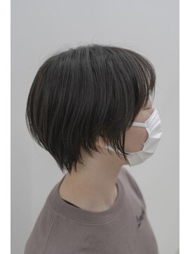 ビーヒアナウ N゜03 金沢駅西店(BE HERE NOW) 大人可愛い20代30代40代黒髪ショートボブ丸みショート◎