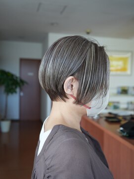 スタジオフィット(STUDIO FITTO) 白髪を活かしたハイライトグレージュ