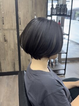 ヴィフ 大船(VIF) ショートヘアショートボブカットハイライトカラー白髪ぼかし