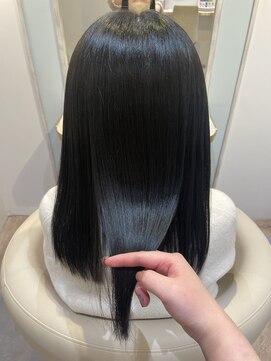 アンド ラ ブランシュ(&.La Blanche) 黒髪カタログ/グレーベージュ/レイヤーロング/アッシュカラー