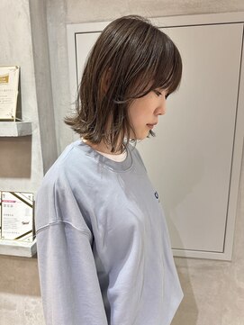 ヨーク(YOKE) YOKE 大人ボブ外ハネボブ結べるボブアッシュグレーベージュ