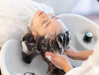 シエル 福山駅前店(CIEL)の写真/【福山】《HOT PEPPER Beauty AWARD 2024 BEST SALON 注目サロン》贅沢ヘッドスパでリフレッシュ×頭皮ケア