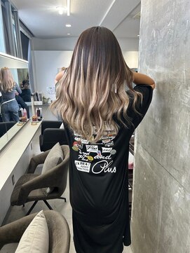 キング(K!ng) 縮毛矯正髪質改善ハイライトレイヤーカット枚方美容室エクステ