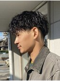 大人黒髪パーマ 縦落ちツイスパ