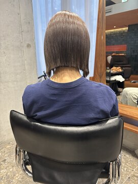 ベンティ(venti) 【VENTI 子安】顎下1センチ切りっぱなしボブ