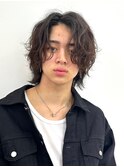 名古屋波巻きスパイラルパーマメンズセンターパートツーブロック