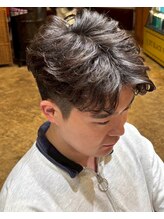 「風になびく、素肌感レイヤー。」ショートフェザー/JB流カスタムパーマ