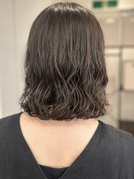 アピッシュ(apish 並木通り) パーマその後