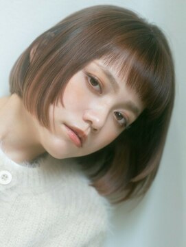 エミュ 表参道 青山(emu) 【emu 井上信洋】顔まわりで遊ぶぷつっとミニボブ【エミュ】