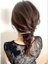 ヘアーデザイン シーベル(HAIR DESIGN SEA BELLE) 編みおろしアレンジ