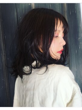 ヘアサロンM 新宿 フェミニンエアリーボブ☆