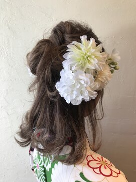 ナチュラルサロン ヌース(natural salon Nous) ふんわりハーフアップ