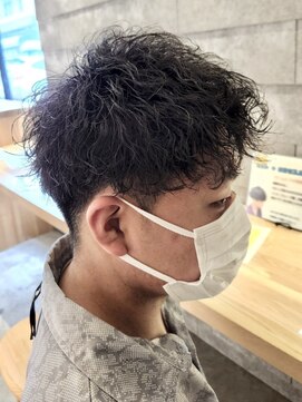 ニアウ 太田店(Niau) ツイストスパイラルパーママッシュメンズパーマ波巻きパーマ