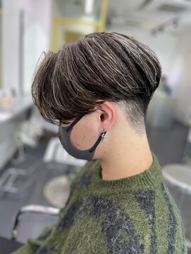 カンゴール サロン トウキョウ セントラル 原宿(KANGOL SALON TOKYO CENTRAL) ハイライトセンターパート