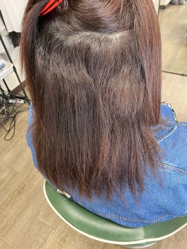 パーマ屋カラフル ジャリつく癖毛を縮毛矯正とカラーリングで扱いやすく
