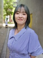 ビュートリアム 梅田(BEAUTRIUM)&nbsp;ウルフカット /顔周りカット /外ハネ/ダブルカラー