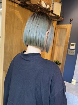 リノショアーズ 日本大通り店(RINOSHORES) バレイヤージュ/オリーブグレージュ/ボブ.20.30代