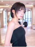 ショート/レイヤーボブ/顔周りレイヤー/黒髪