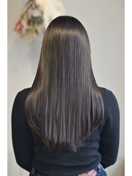 エル トゥー エフ(el two ef) 顔周りレイヤー/ラウンドカット