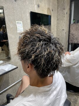 ライズ 綾瀬店(RISE) 波打ちとハイライトのコンビ！ツイストスパイラルハイライト！