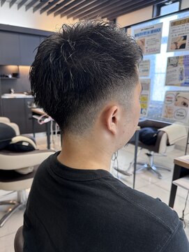 レイフィールド 長嶺店(RAY Field) フェード