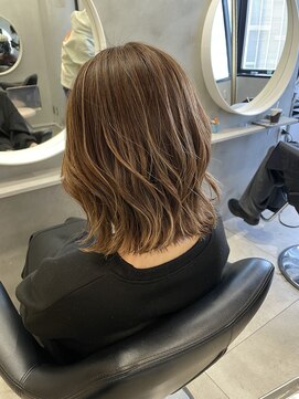 フランチェスカドットボブ(francesca.bob) シークレットハイライト×切りっぱなしボブ【渡辺俊弥】