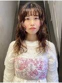 ゆるふわ大人可愛い♪20代30代ロングパーマミルクティーベージュ