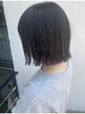 ぱつんとボブ外はね切りっぱなしボブ艶髪