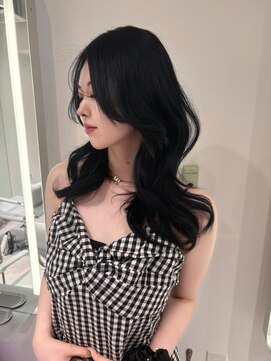 ユニック ウメダ(unique UMEDA) 大人っぽいネイビーブルー