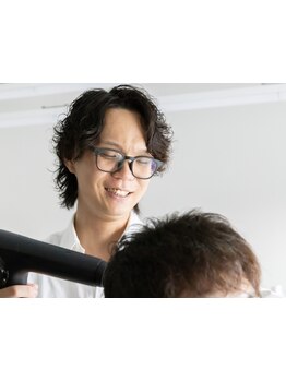 1席のみの完全貸切男性専用サロン！マンツーマンで施術するので、美容室が苦手な方も歓迎です！