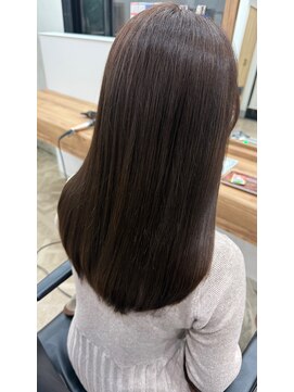 ナチュラルブラウン