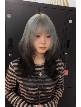 エル オオサカ 心斎橋店(L. OSAKA) ブルーシルバー/グラデーション/レイヤーカット