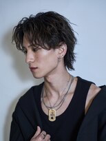 オーバル ジングウマエ(OVARL jingumae) 緩め縦落ちツイストスパイラルパーマセンターパート