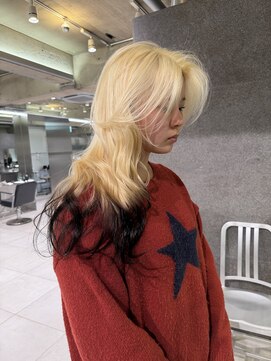 ダブ アオヤマ(DaB AOYAMA) 抜きっぱなしブリーチブロンドエンドカラー顔まわりカット