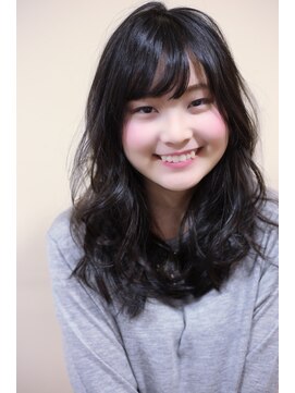 イソラブル(ISOLA-blu) 【ダークカラーでも可愛い4】フンワリカール