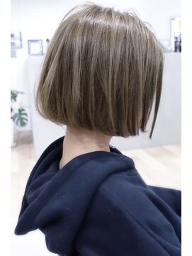 オウル(Owll) ☆Owll☆大人かわいいミニマムボブ★前下がりデザインカラー