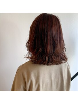 ツイギー 宮西店(TWiGGY) 外ハネミディにオレンジブラウン