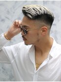 外国人風ホワイトカラー×スキンフェード×かき上げバング
