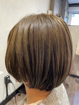 ヘアーアンドビューティー ロカヒ(HAIR&BEAUTY LoKaHi) シンプルショート