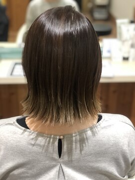 トッコ(TOCCO) 切りっぱなしボブ