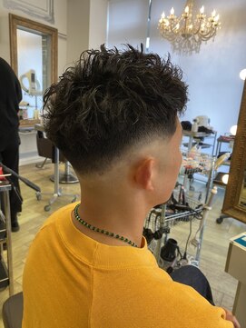 コワファースト 大分(COIFF1RST) フェード×スパイラル