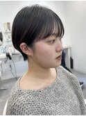 大人かわいい黒髪マッシュショート