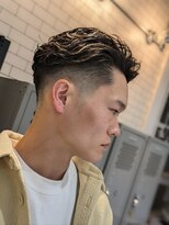 フランクスバーバーリベラルド 横浜(FRANK'S BARBER LIBERALD) スキンフェードグラデーションウェイビーパーマメンズカットY