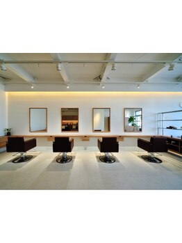 スタイリスト1人のみの居心地の良い空間◎丁寧なカウンセリングと広々とした空間☆気軽にご相談ください！