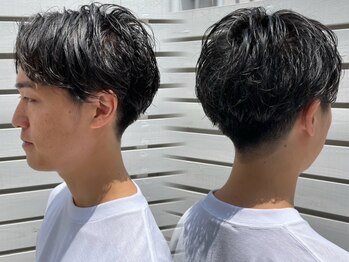 ホテリーワイ(Hotely Y)の写真/プライベート空間が嬉しい◎骨格や髪質に合わせたスタイリングで簡単にキマるスタイルを造ります◇