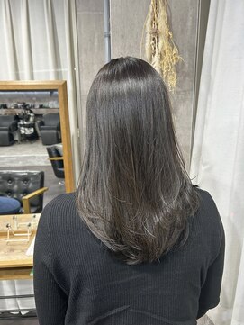 トゥーミー(to mee) セピアグレージュ♪【新田】